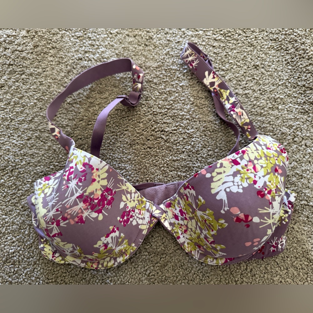 Maidenform T-shirt bra purple floral